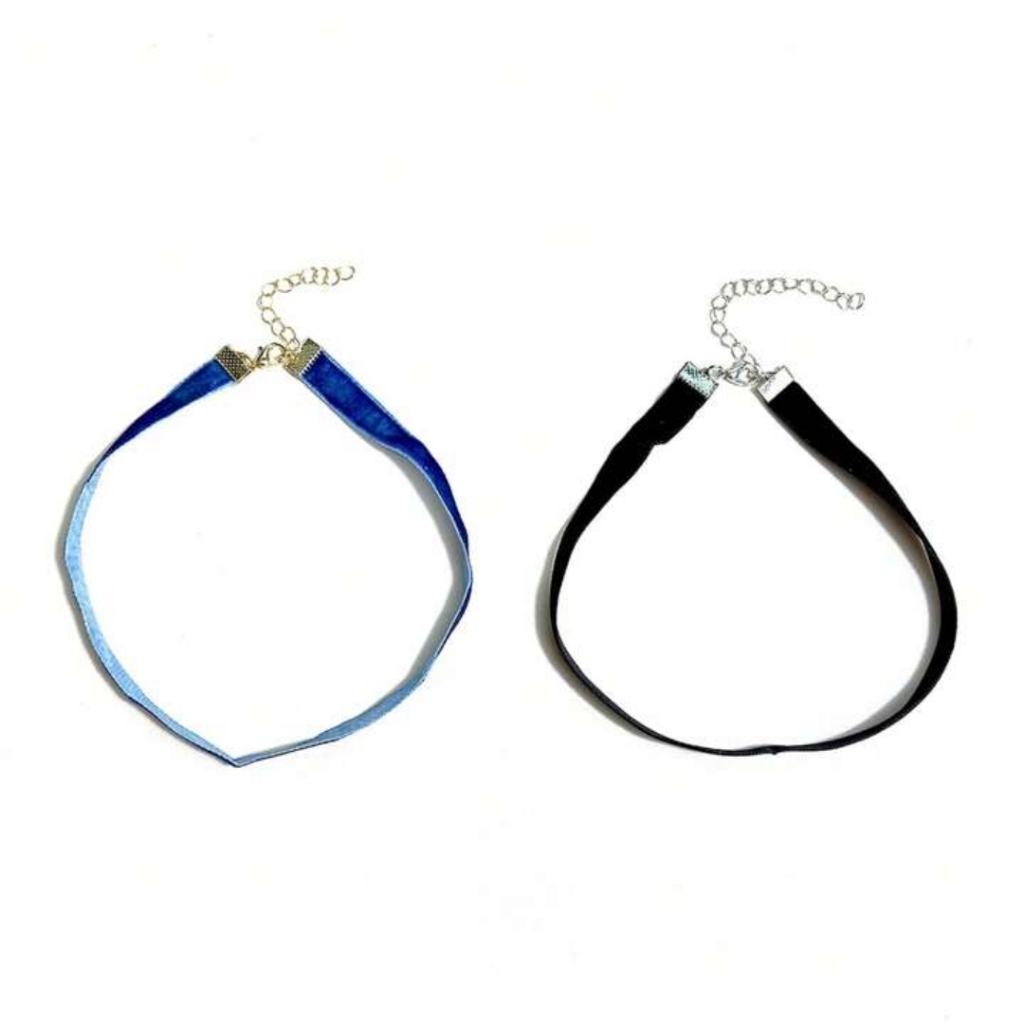2 Choker Necklaces 10$